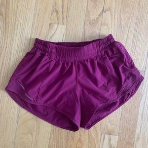 Lululemon hotty hot short 4